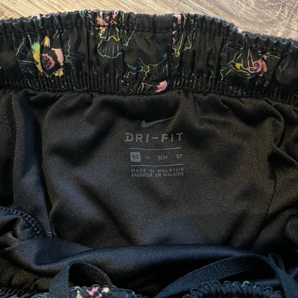 Nike Dri Fit Running shorts size XS - Picture 5 of 13